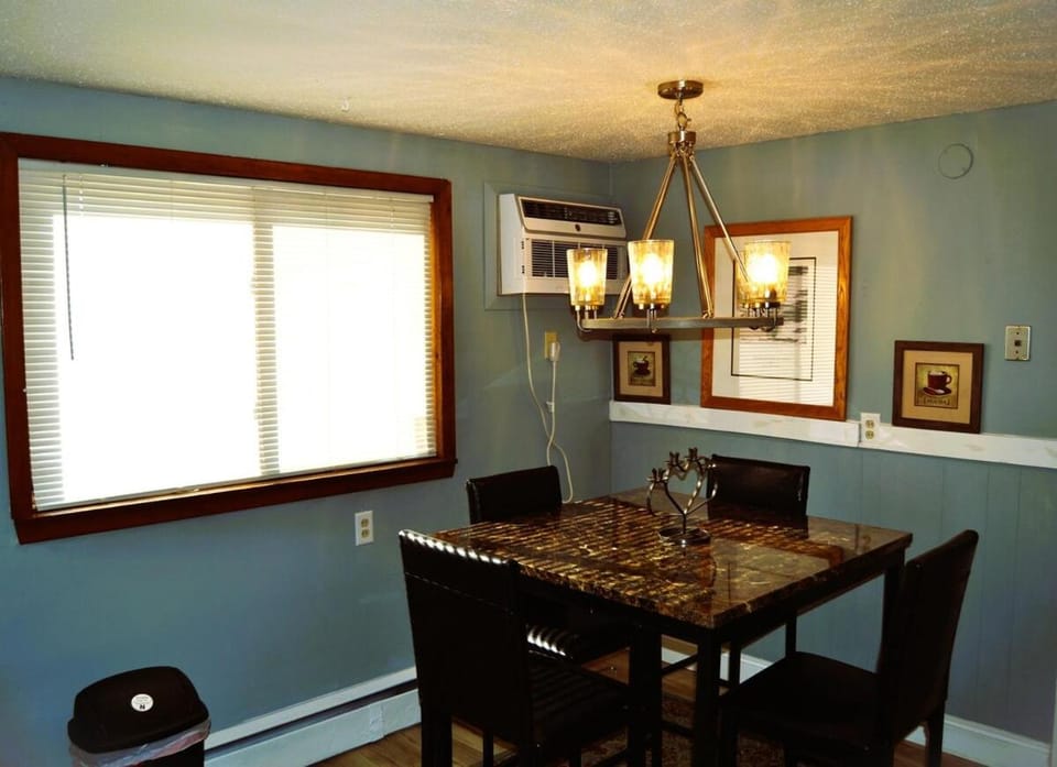 3BR Dual-Unit Stay Apartment in Grand Forks
