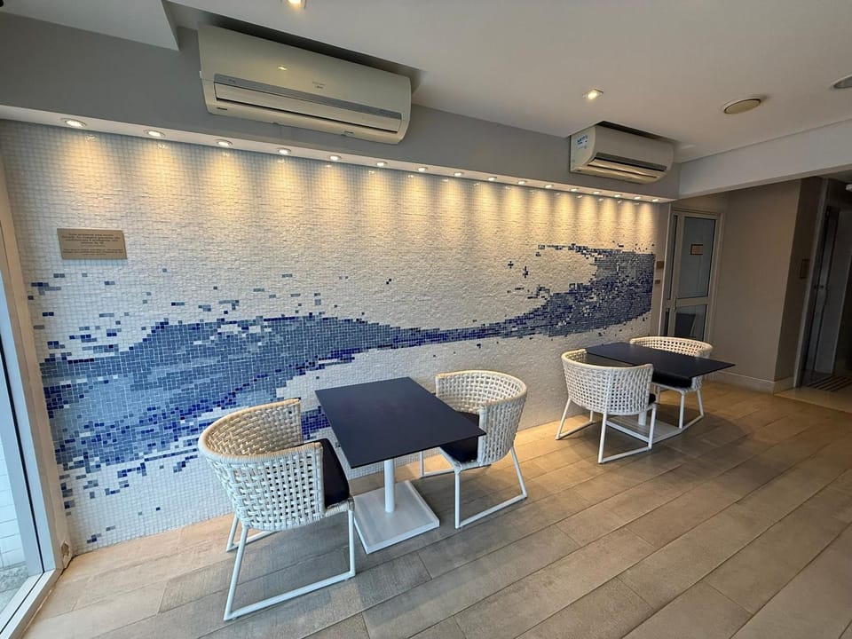 Seating area, Swimming pool, Swimming pool, air conditioner
