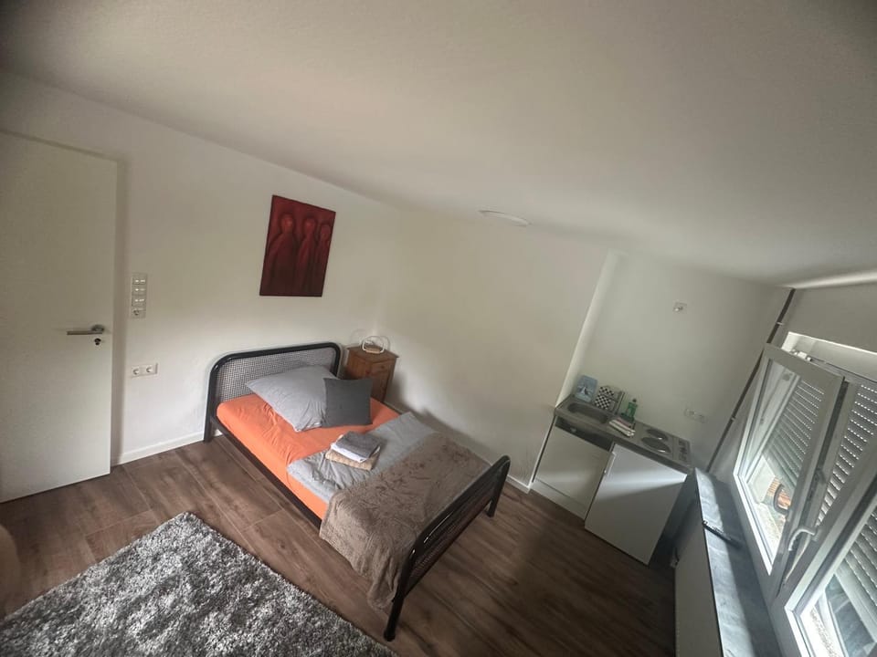 Monteure-Business Apartments - 2x mit Küche, 1x Übernachtungszimmer - Wlan-Parkplatz-Waschmaschine Apartment in Hesse