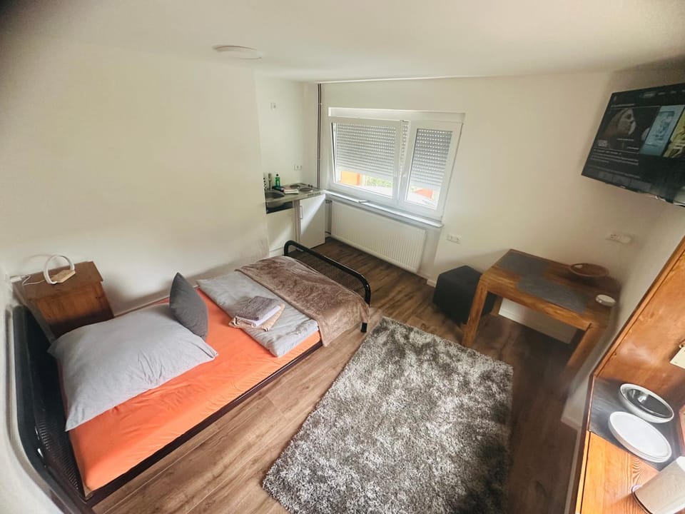 Monteure-Business Apartments - 2x mit Küche, 1x Übernachtungszimmer - Wlan-Parkplatz-Waschmaschine Apartment in Hesse