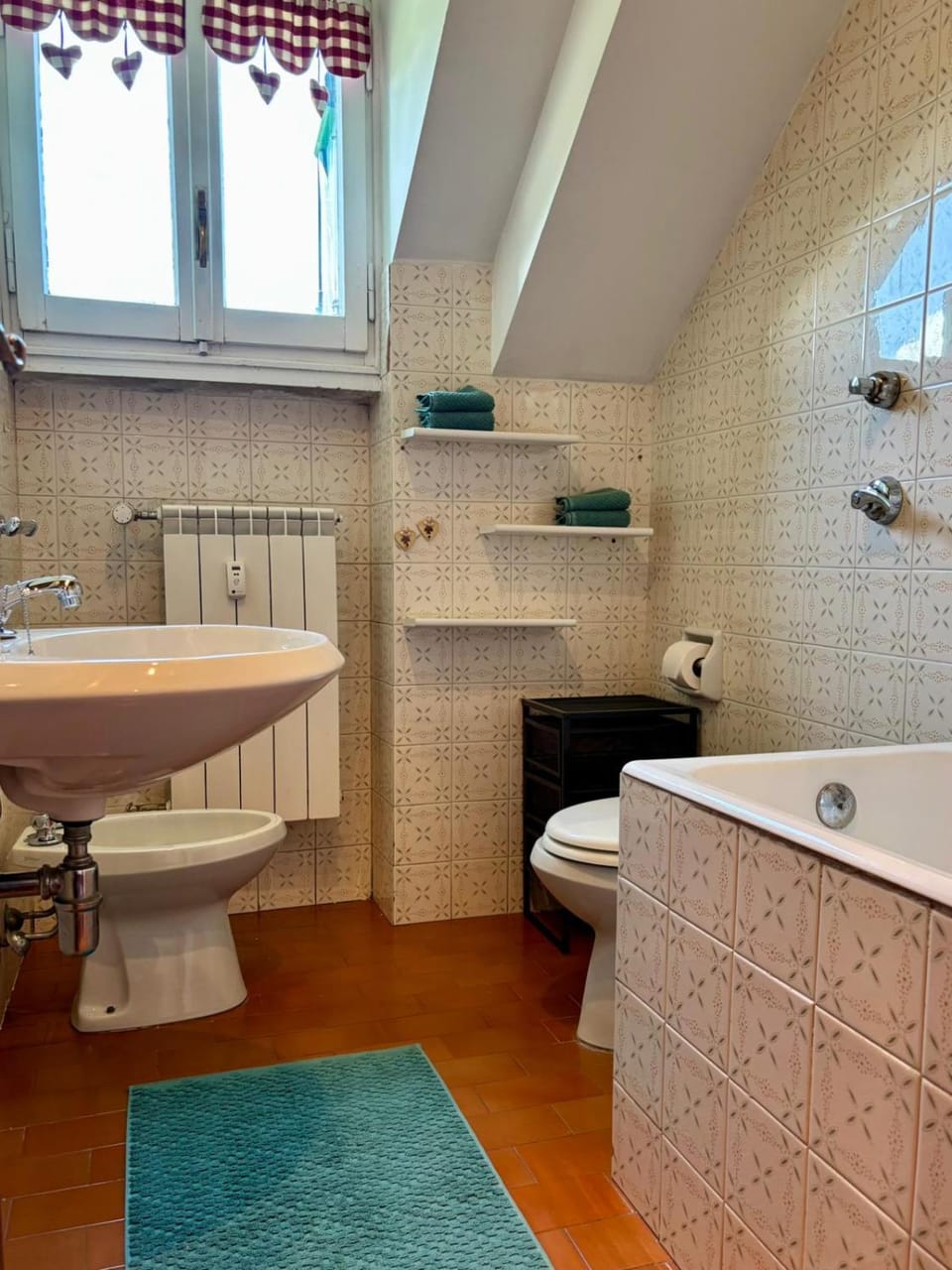 Toilet, Bathroom, Bath