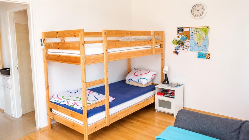 bunk bed