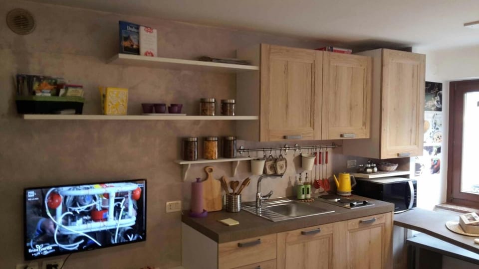 TV and multimedia, Kitchen or kitchenette, Dining area