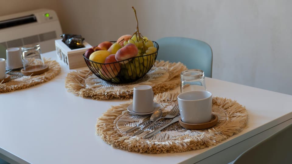 Kitchen or kitchenette, Food and drinks, Food