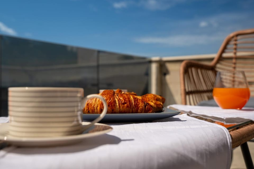 Balcony/Terrace, Breakfast