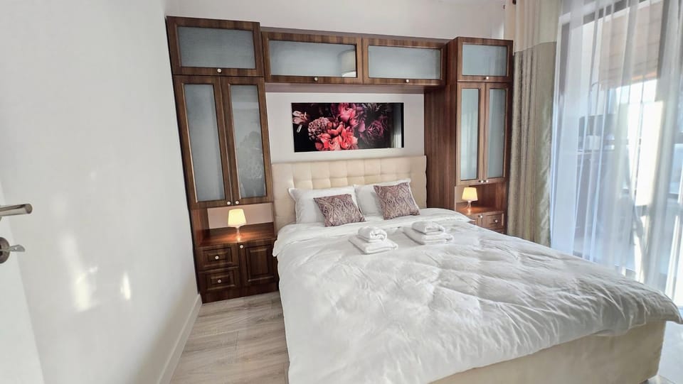 Bed, Bedroom, wardrobe