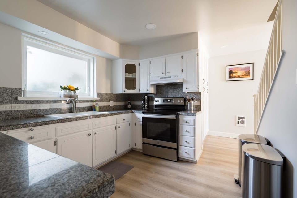 Alphabet District - 2BR Retreat - Prime Locale House in Portland