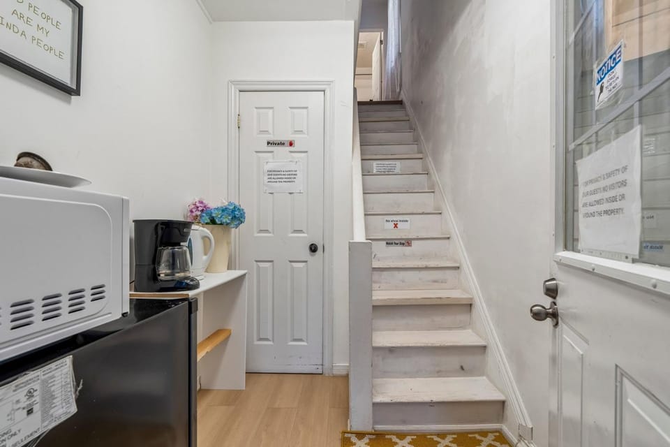 Goldwin's Place Bed and Breakfast in Toronto