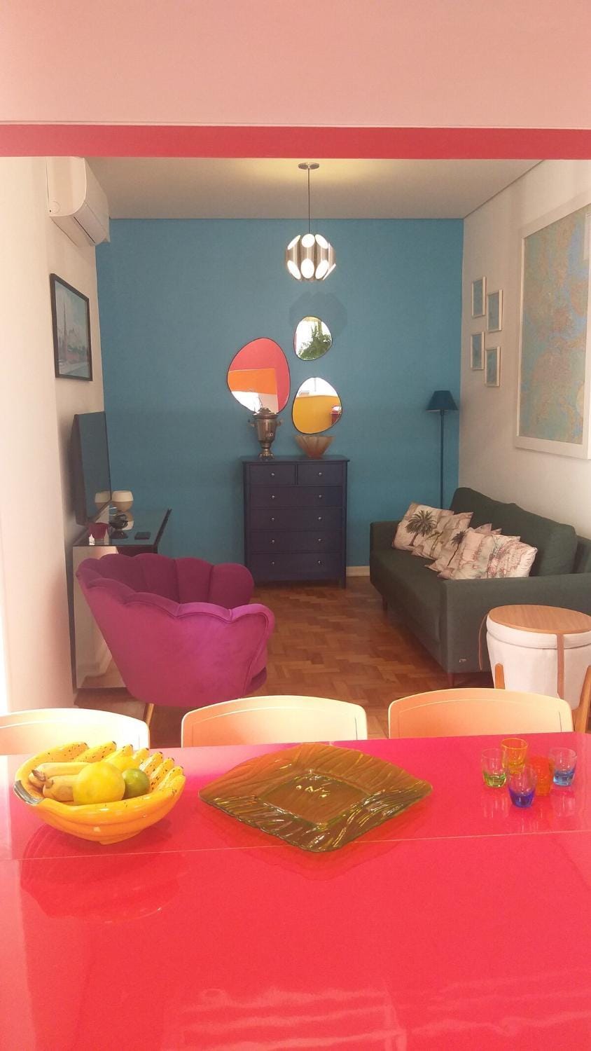 TV and multimedia, Living room, Seating area, Dining area
