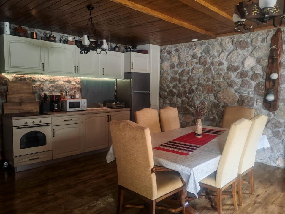 Ryan's Cabin Cabin in Romania