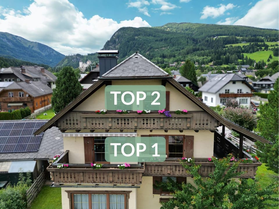 Property building, Day, Natural landscape, Balcony/Terrace