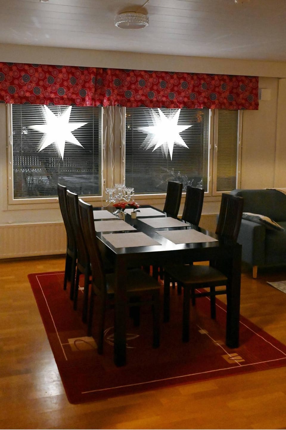 Seating area, Dining area