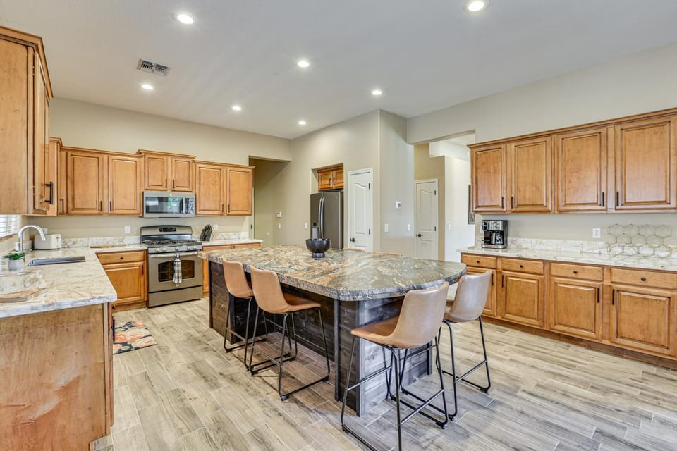 Peoria Desert Oasis < 10 Mi to Spring Training! House in Peoria