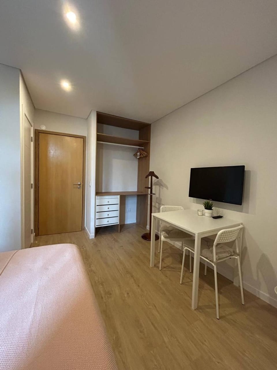 Porbálio Oporto & Maia Center #1 Bed and Breakfast in Porto District