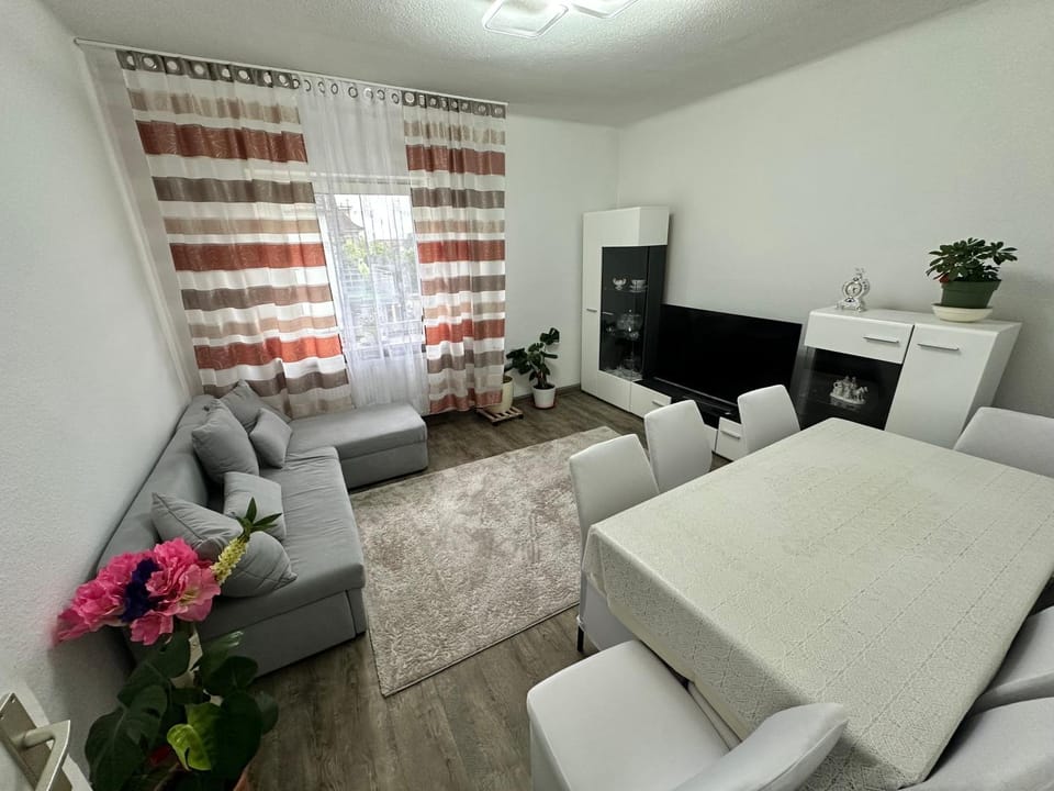 Doppelzimmer mit Gemütlichkeit Vacation rental in Nuremberg