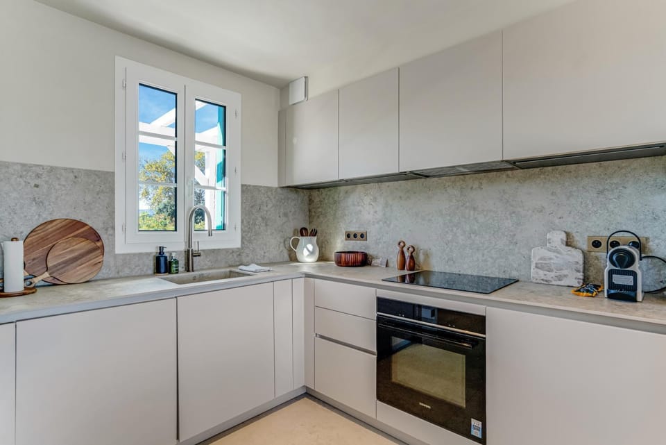 Kitchen or kitchenette, dishwasher, oven, stove, stove