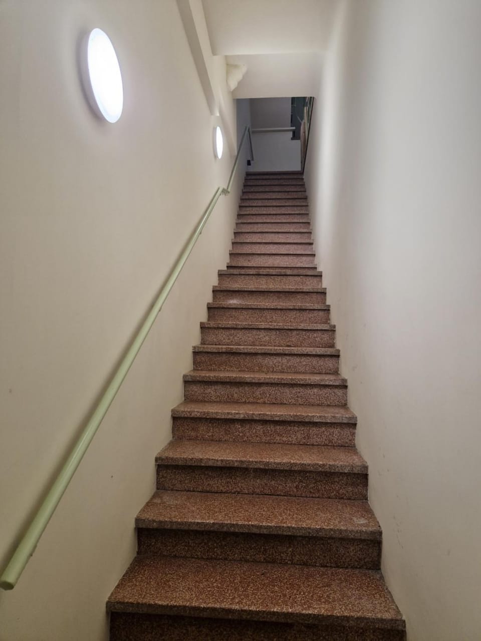 COS'ALES - Beaux T3 avec grandes terrasses centre Alès Apartment in Alès