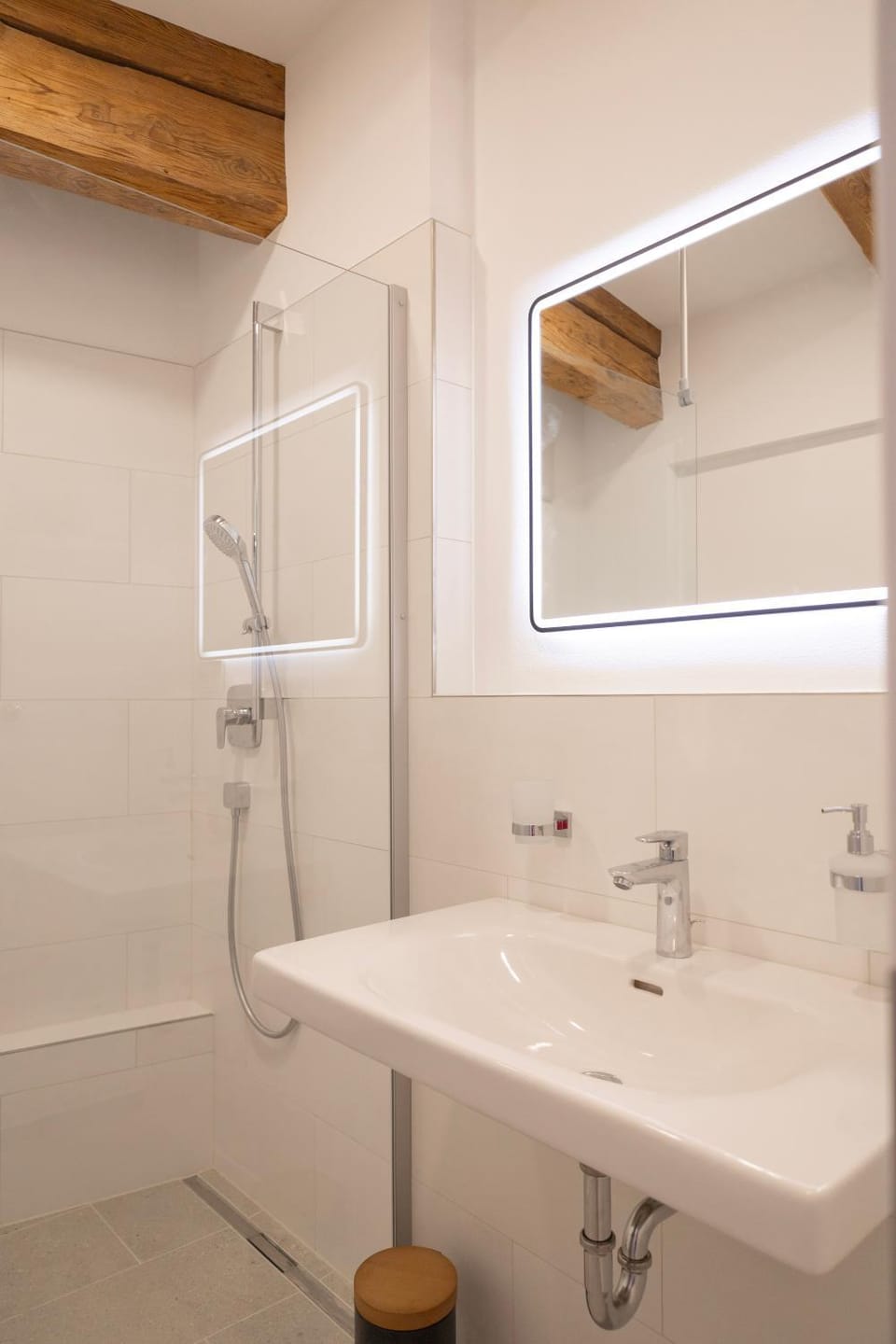 Shower, Bathroom, Bath, towels