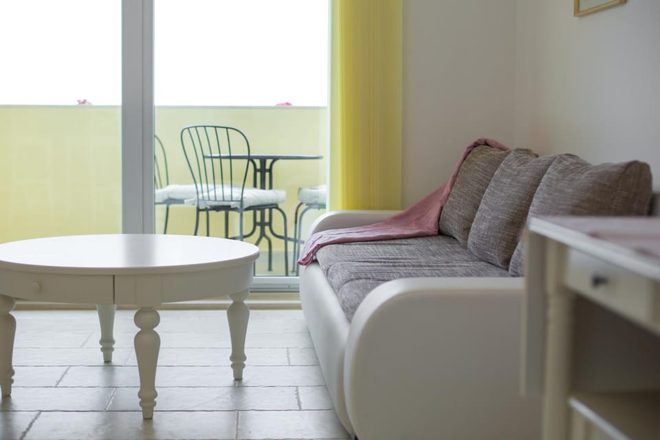 Balcony/Terrace, Living room, Seating area