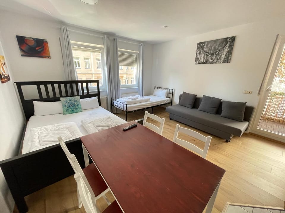 Bed, Living room, Photo of the whole room, Dining area, Bedroom