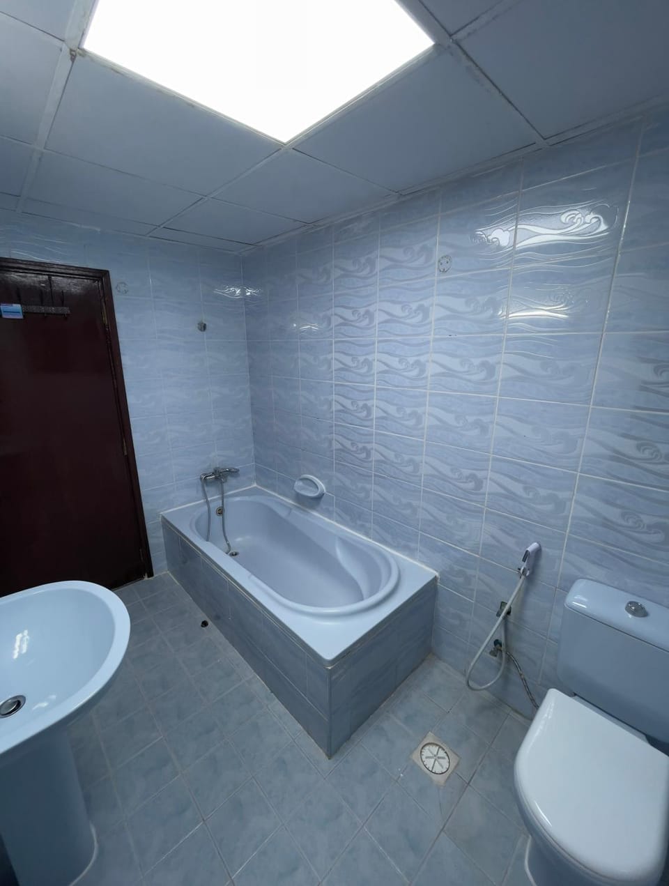 Mens Luxury Room Apartment in Al Sharjah