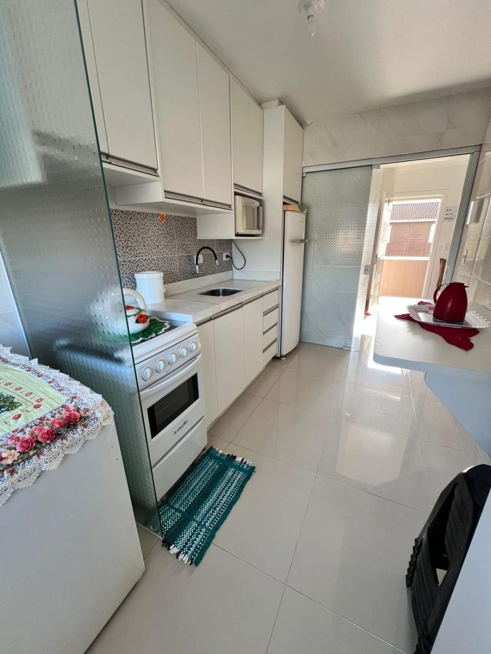 Kitchen or kitchenette, oven, stove