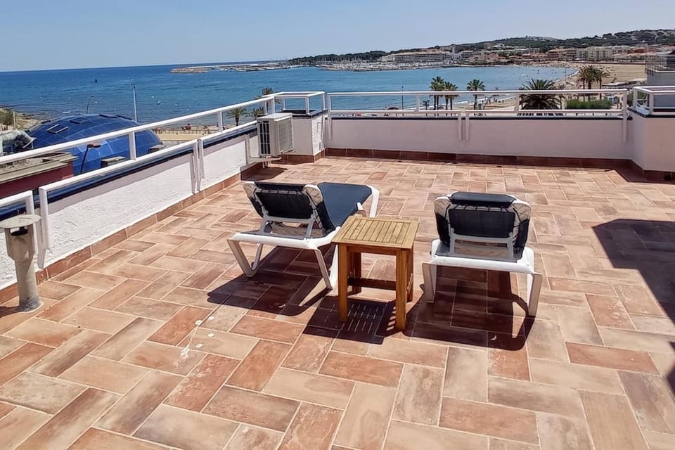 Pis a primera línia de mar Apartment in L'Escala