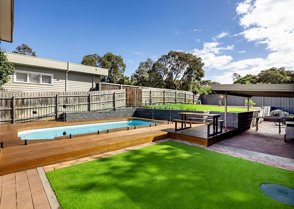 Garden, View (from property/room), Balcony/Terrace, Pool view, Swimming pool