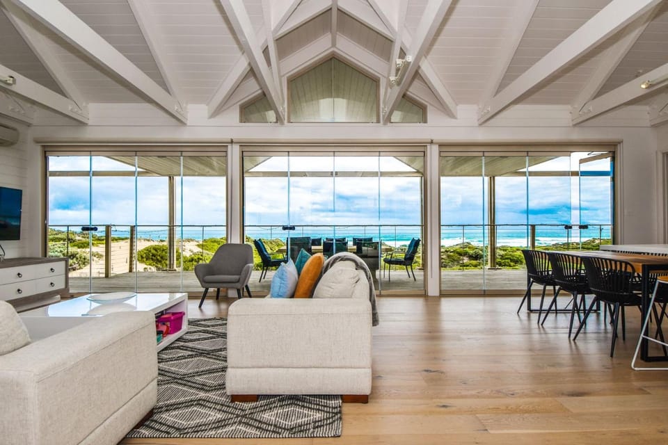 Sand Sea & Sunsets St Andrews Beach House in Fingal