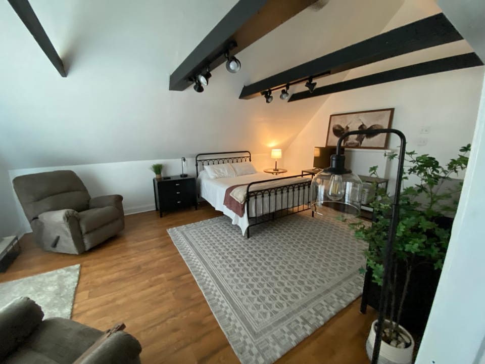 Knoxville Nest House in Iowa