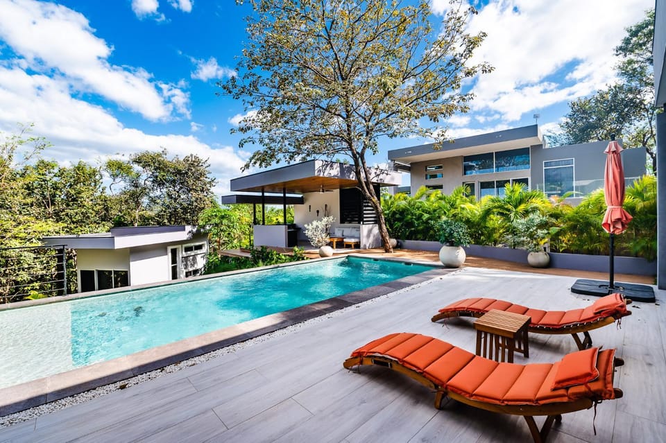 Pool view, Swimming pool, sunbed