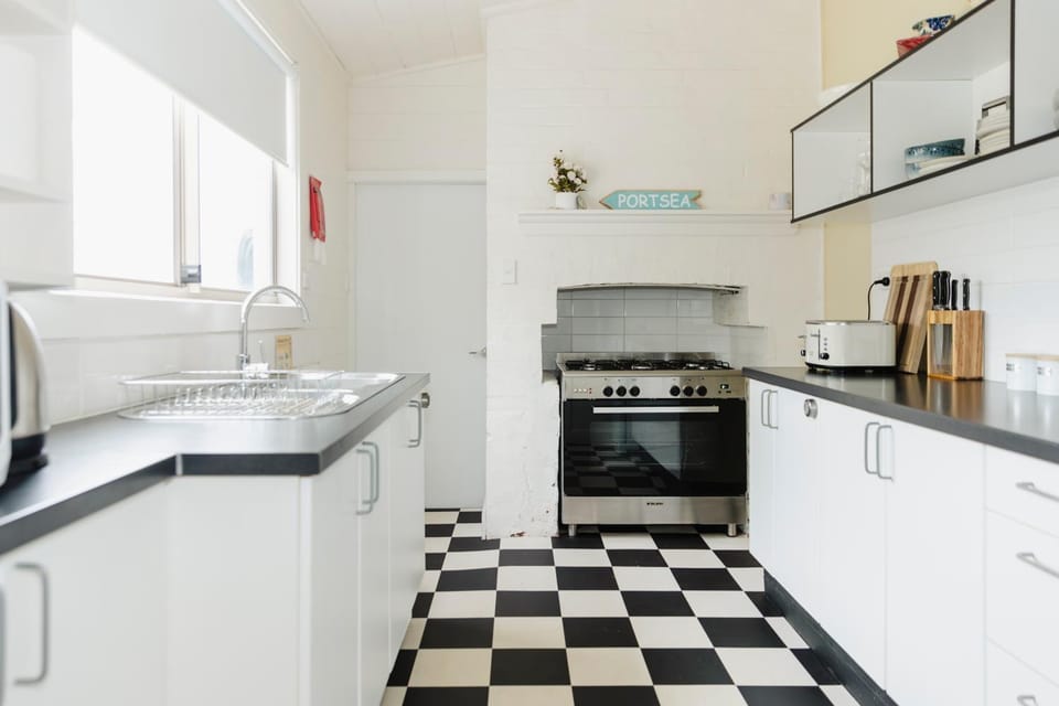 Kitchen or kitchenette, oven, pet friendly, stove, toaster
