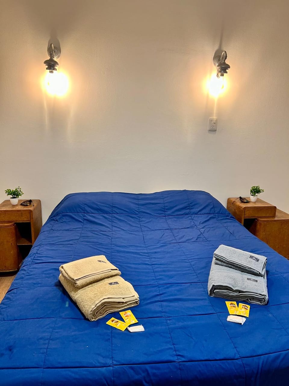 Bed, Photo of the whole room, towels