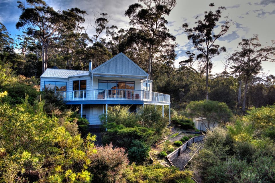 Property building, Spring, Day, Natural landscape, Garden, Garden, Garden view