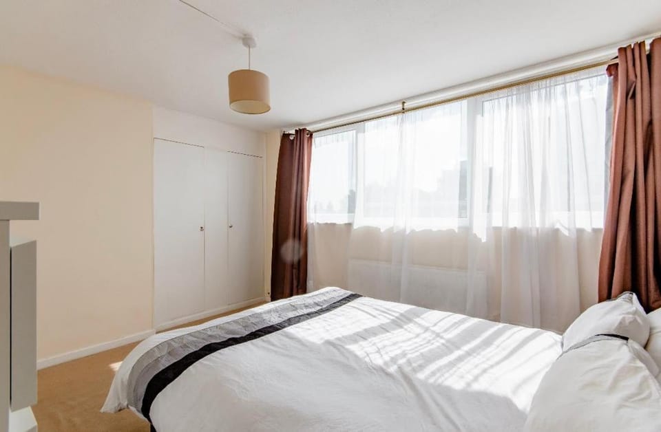 Private Beautiful Cozy Double Bedroom in London Vacation rental in Croydon