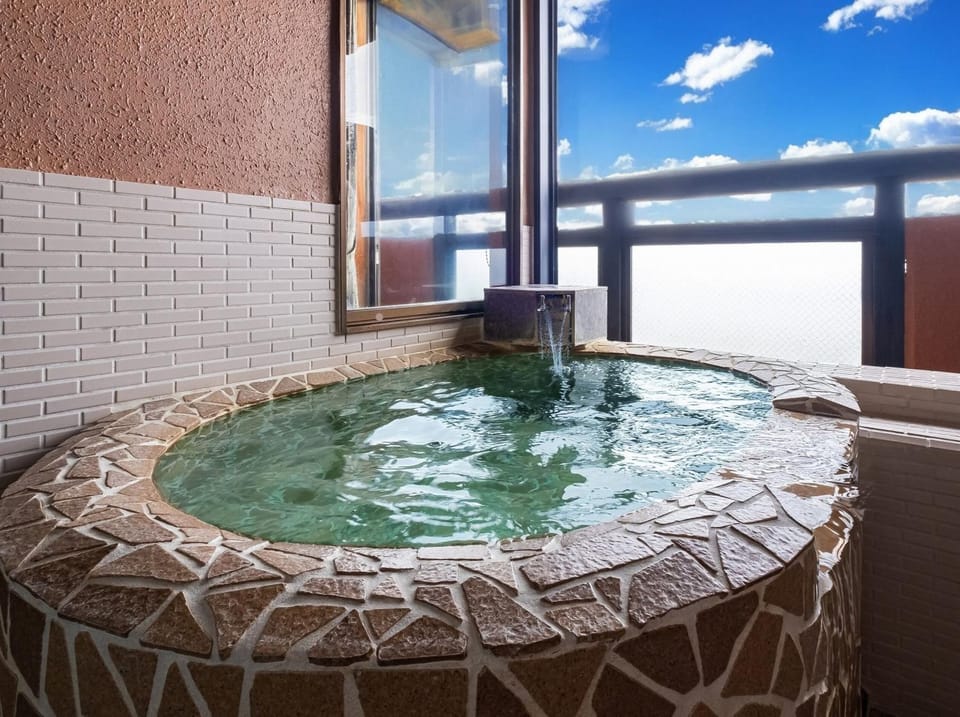 Hot Tub, Open Air Bath, Open Air Bath