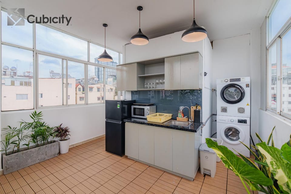 Balcony/Terrace, Kitchen or kitchenette, washing machine, dryer
