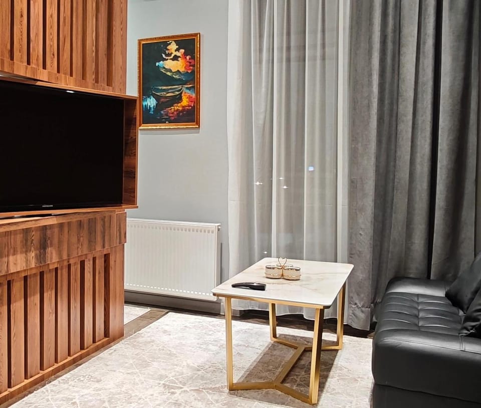 TV and multimedia, Photo of the whole room