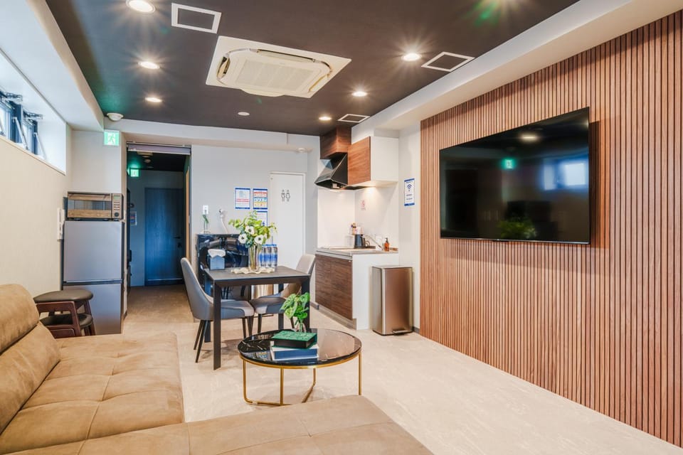Kitchen or kitchenette, Living room
