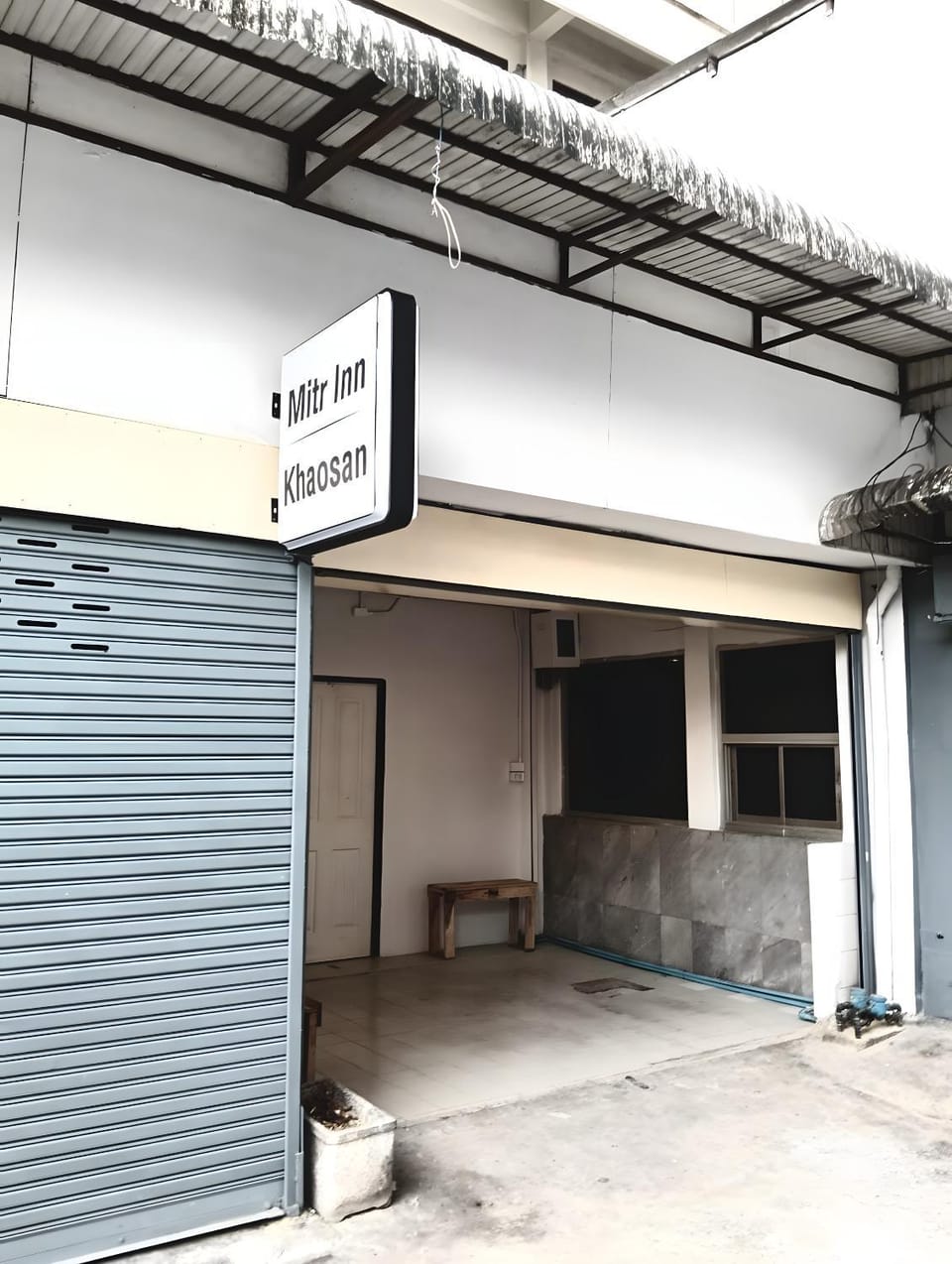 Property building, Day