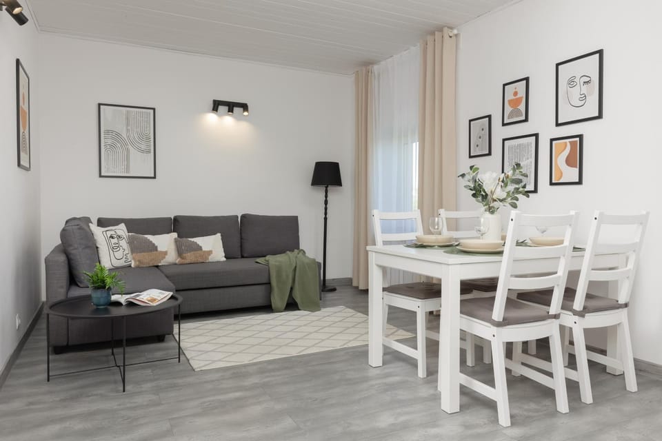 Living room, Seating area, Dining area