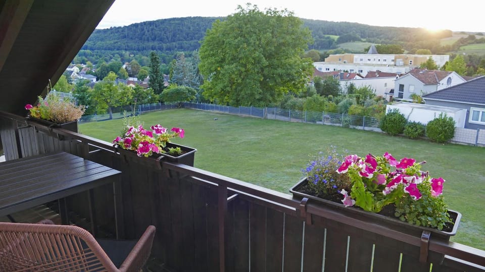 Natural landscape, View (from property/room), Balcony/Terrace, Garden view