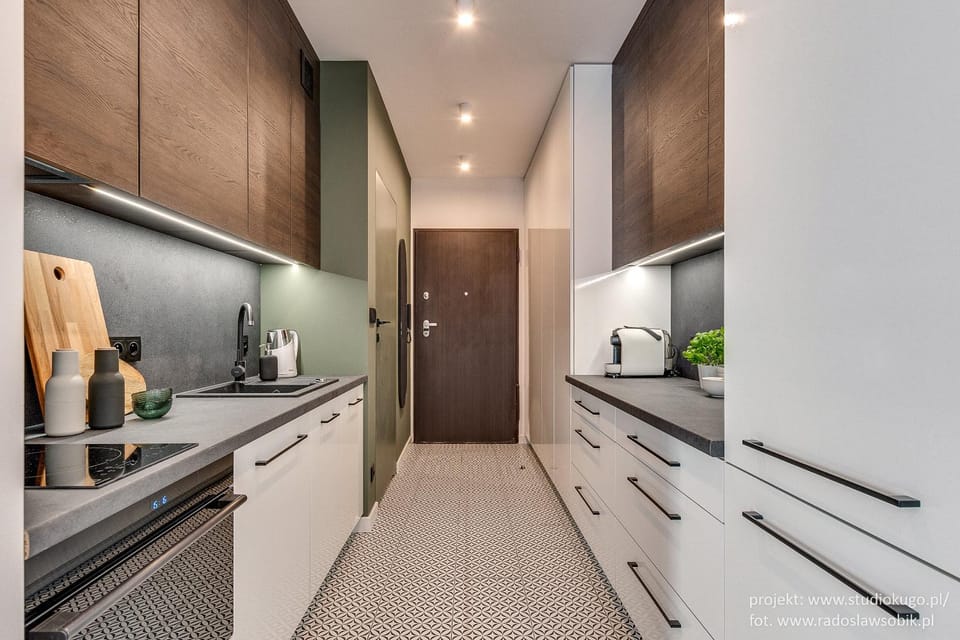 Kitchen or kitchenette, stove