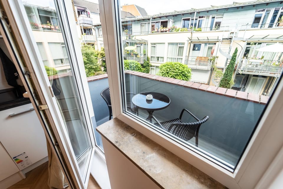 View (from property/room), Balcony/Terrace, Seating area
