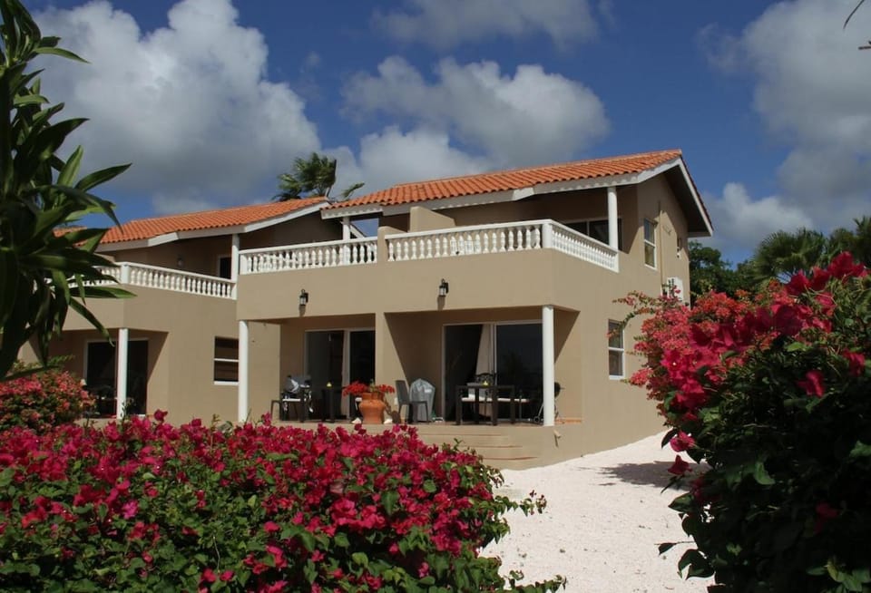 Oceanfront apartments 18 & 19 - Lagun Blou Dive & Beach Resort, Curaçao Apartment in Curaçao
