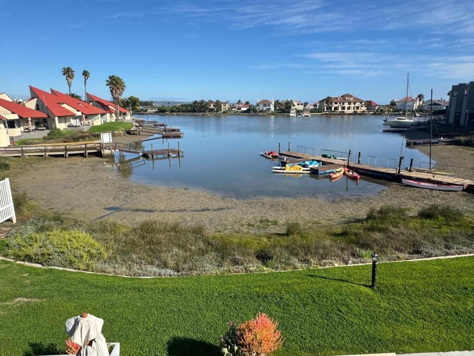 Day, Natural landscape, Activities, Lake view, River view