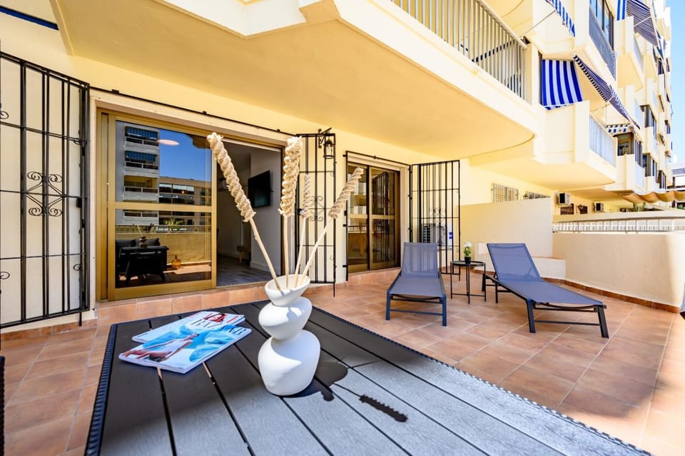 Day, Balcony/Terrace, Seating area, Dining area, sunbed