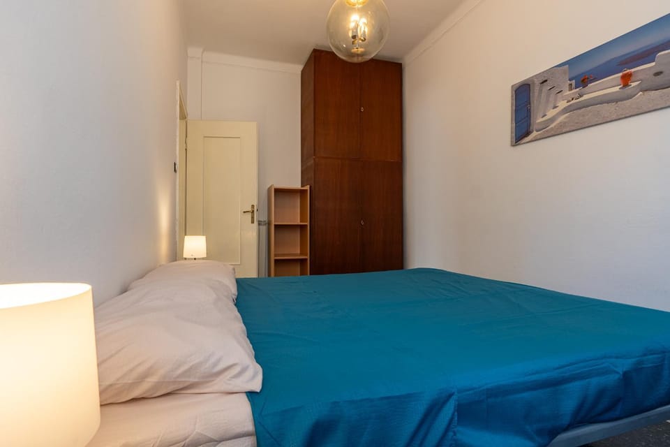 Bed, Photo of the whole room, Bedroom, wardrobe