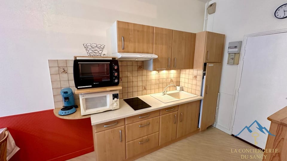 TV and multimedia, oven