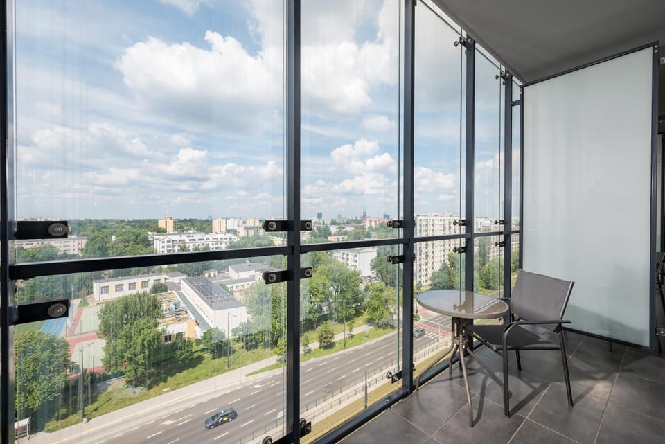 Property building, View (from property/room), Balcony/Terrace, City view
